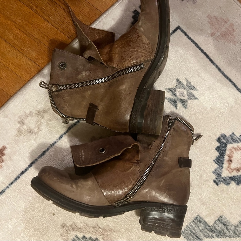 Brown Leather Ankle Boots - Picture 7 of 12